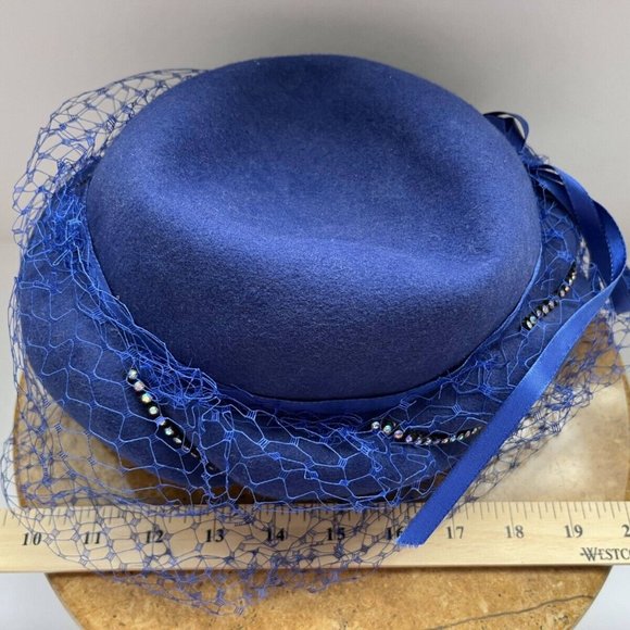 Vintage Women's Blue Mesh Veil Pillbox Fascinator Cap w/ Rhinestone Bow and Lace - Picture 9 of 15